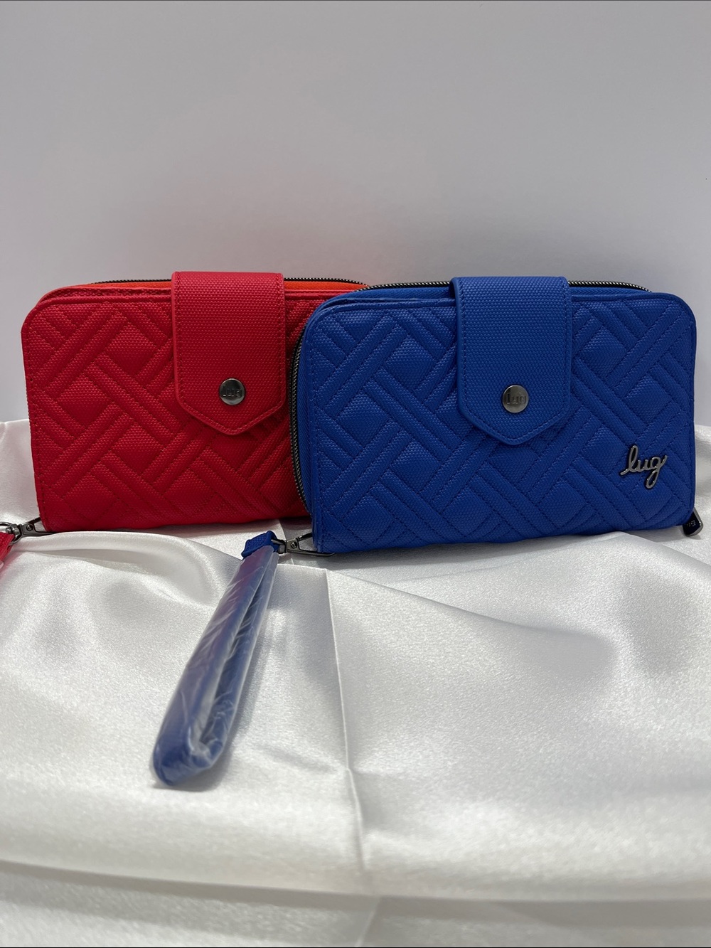 LUG - NWOT - Foxtrot Matte Luxe VL RFID Wallet - Available in 2 Colors